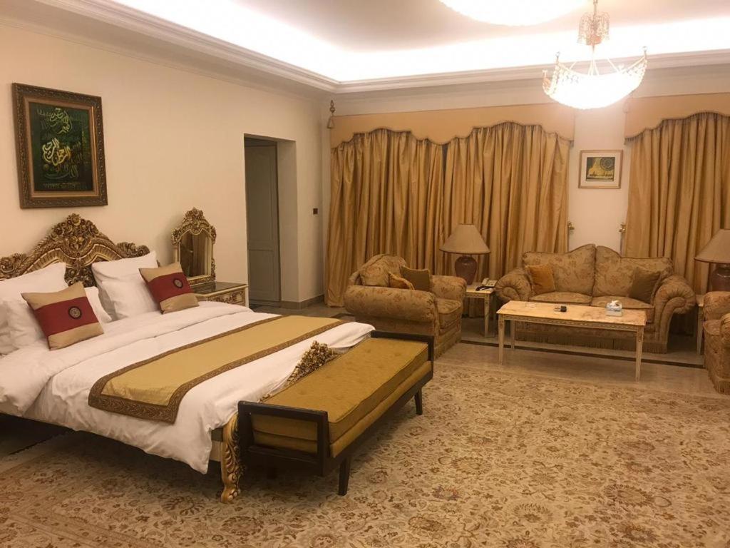 Etihad Club By Faletti'S Hotel رحيم يار خان المظهر الخارجي الصورة
