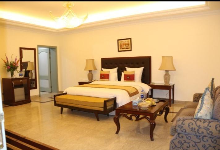 Etihad Club By Faletti'S Hotel رحيم يار خان المظهر الخارجي الصورة