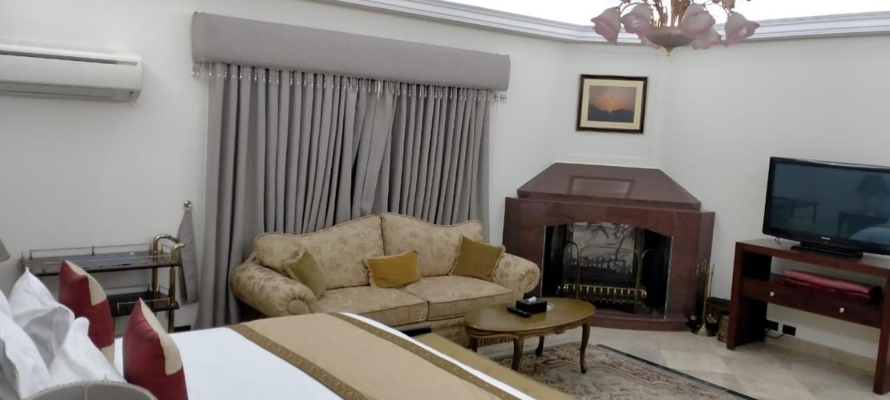 Etihad Club By Faletti'S Hotel رحيم يار خان المظهر الخارجي الصورة