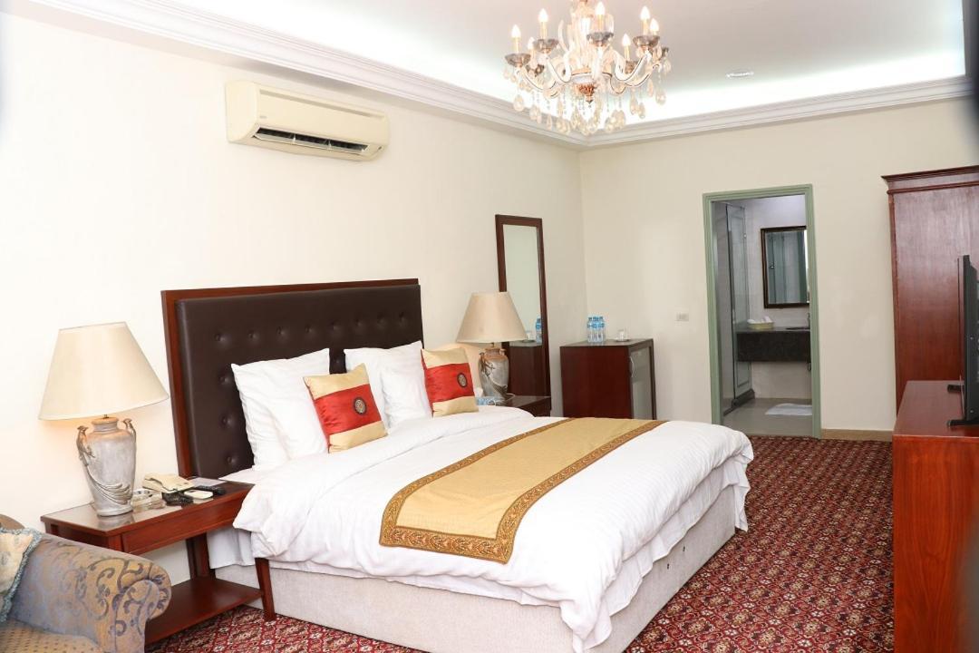 Etihad Club By Faletti'S Hotel رحيم يار خان المظهر الخارجي الصورة