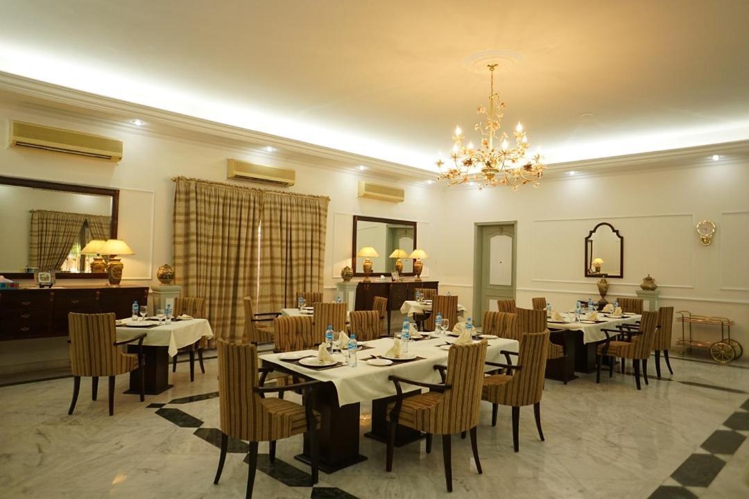 Etihad Club By Faletti'S Hotel رحيم يار خان المظهر الخارجي الصورة